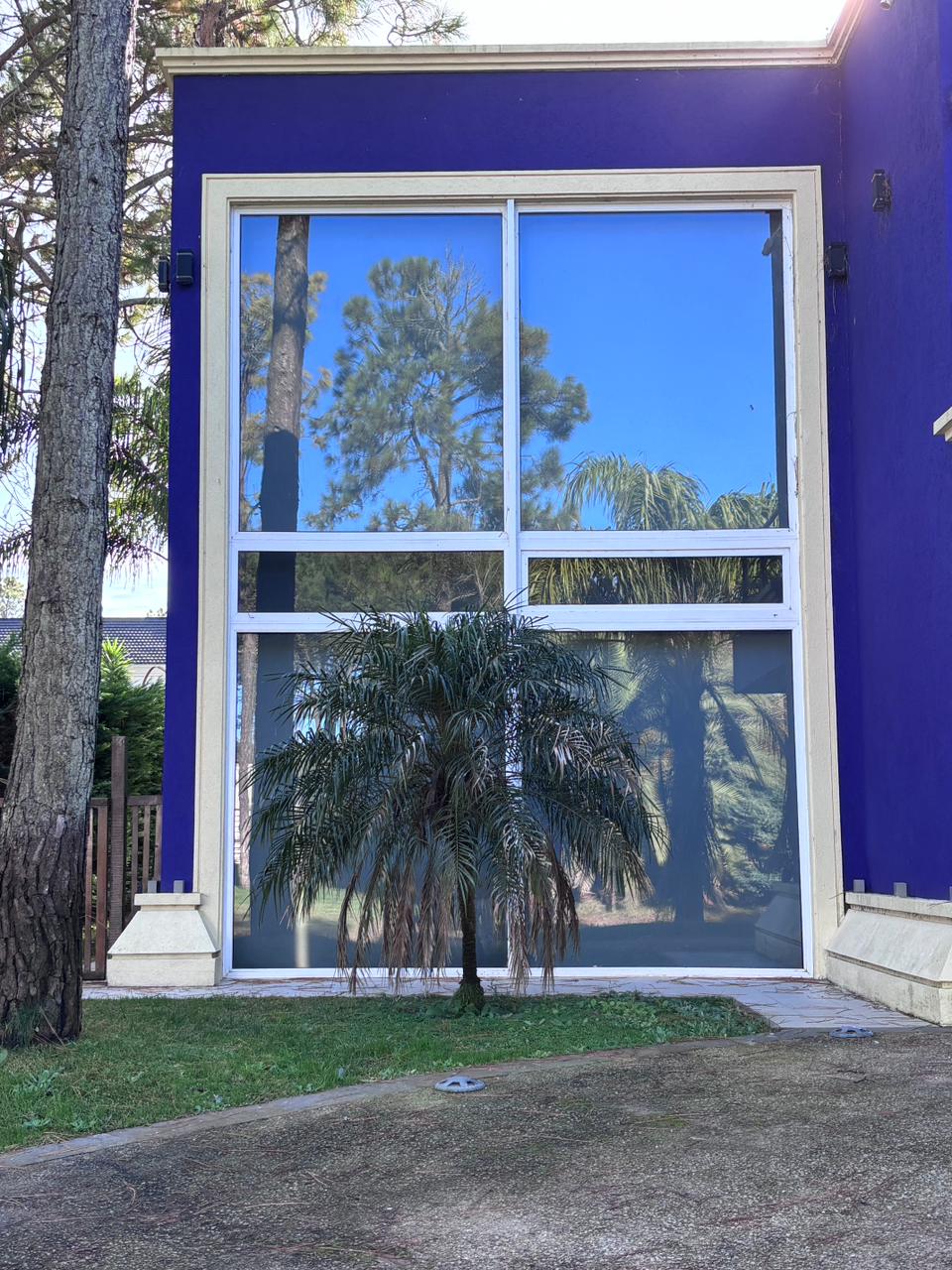 Abertura de aluminio reemplazada por PVC REHAU - Pinamar
