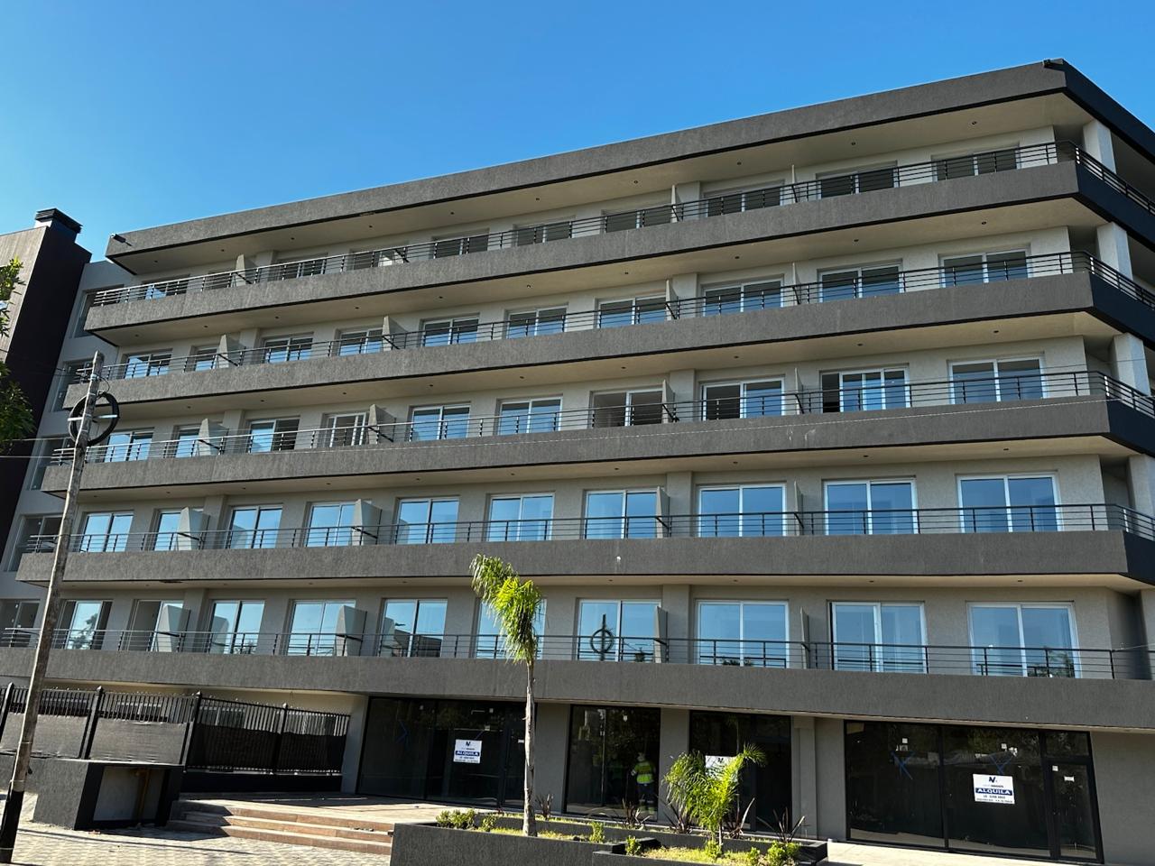 Sistema High-Design Slide ventanal de piso a techo Pinamar